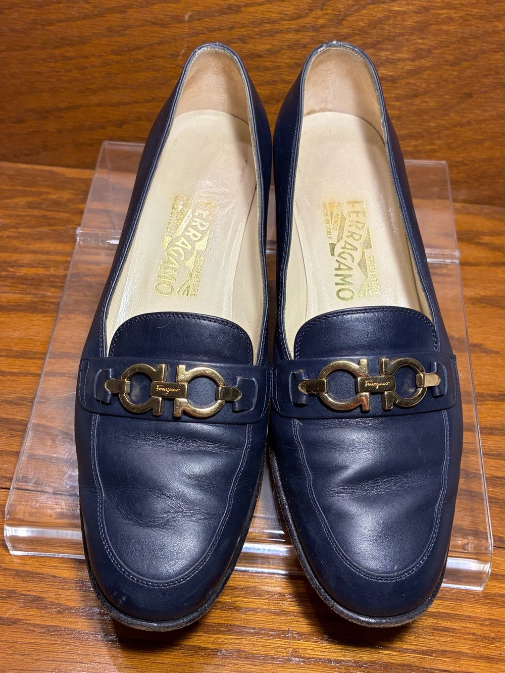 Vintage Salvatore Ferragamo Gancini Bit Navy Leather Loafers Pumps Size 7 B